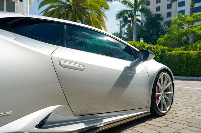 2015 Lamborghini Huracan 2dr Coupe LP 610-4 - 23058615 - 28