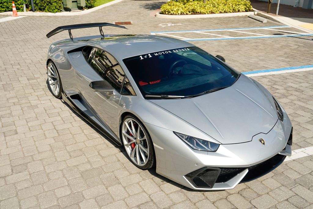 2015 Lamborghini Huracan 2dr Coupe LP 610-4 - 23058615 - 38