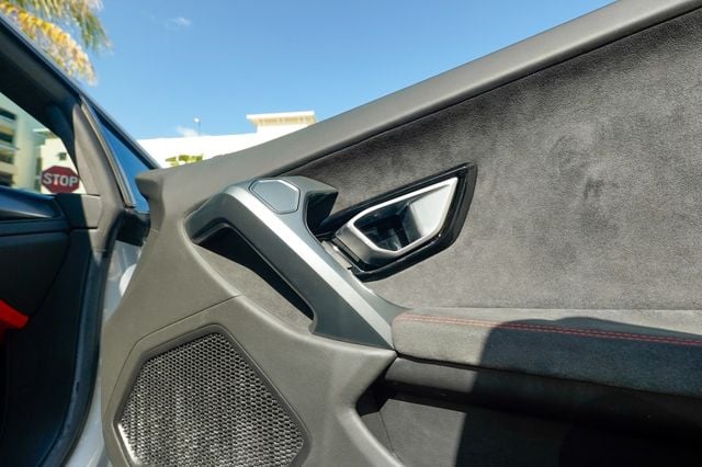 2015 Lamborghini Huracan 2dr Coupe LP 610-4 - 23058615 - 74