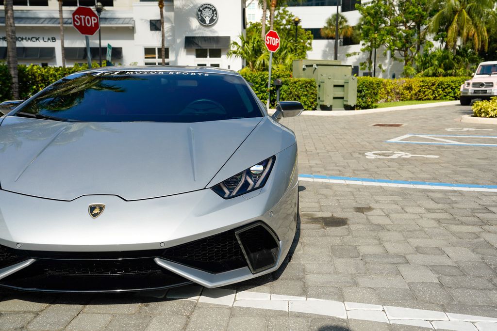2015 Lamborghini Huracan 2dr Coupe LP 610-4 - 23058615 - 7