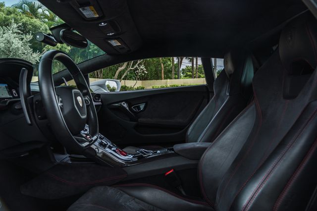 2015 Lamborghini Huracan 2dr Coupe LP 610-4 - 23058770 - 13