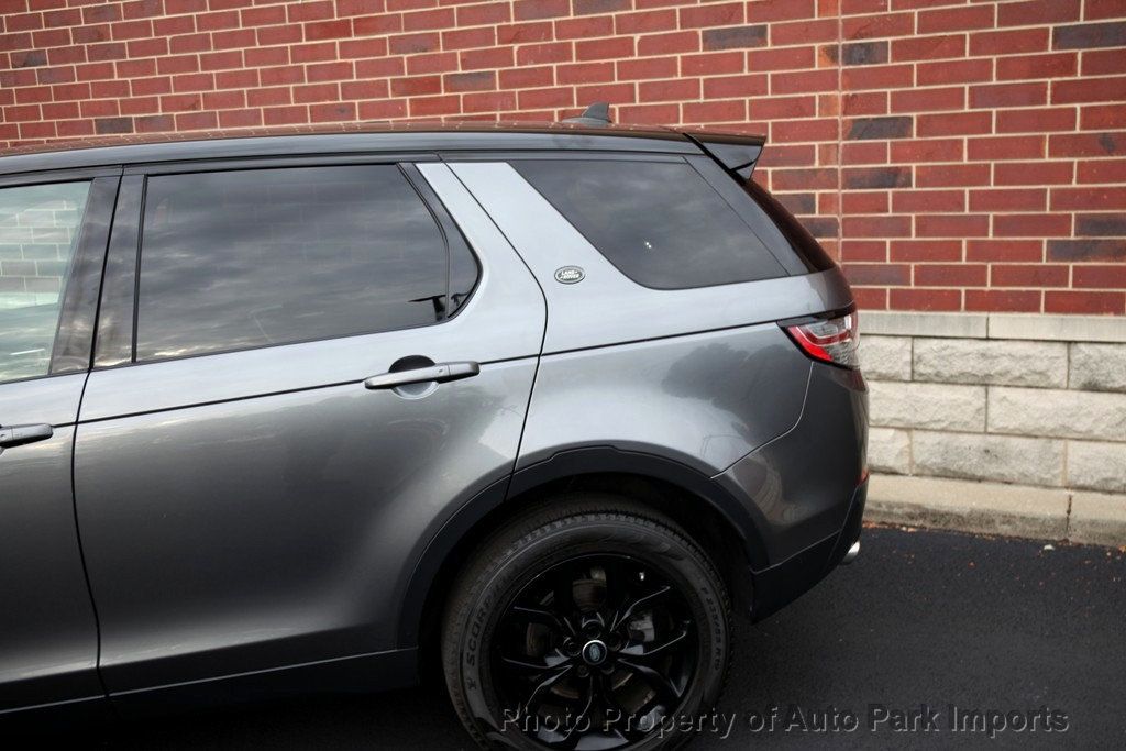 2015 Land Rover Discovery Sport HSE photo 2