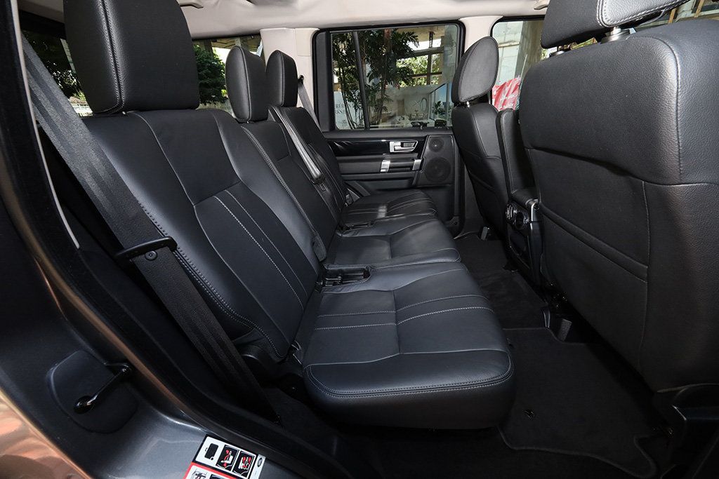 2015 Land Rover LR4 4WD 4dr HSE - 22929643 - 32