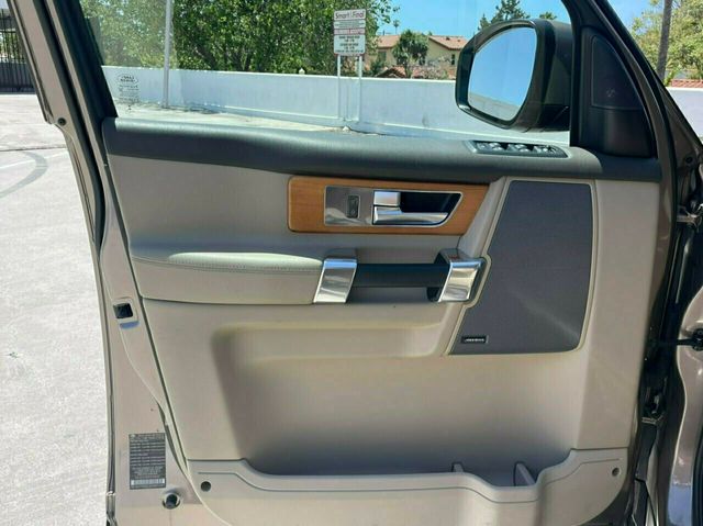 2015 Land Rover LR4 4WD 4dr HSE - 21306972 - 12