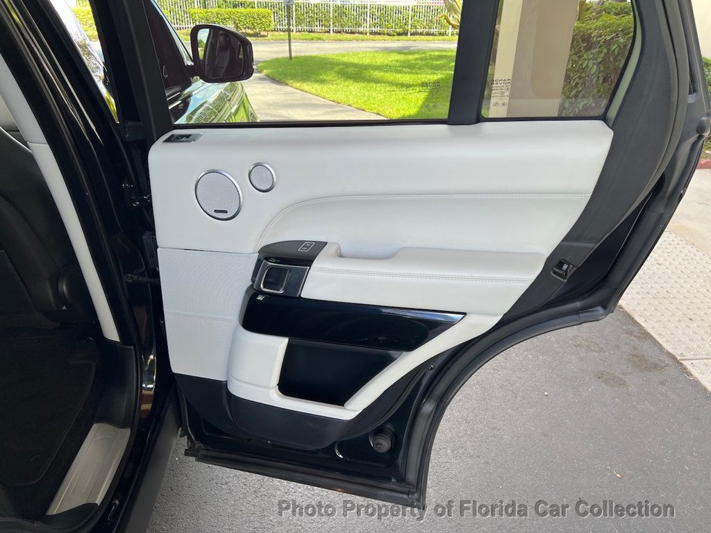 2015 Land Rover Range Rover SuperCharged photo 23