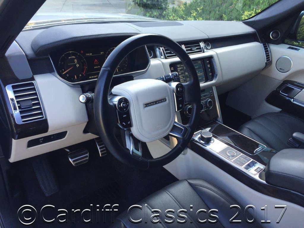 2015 Land Rover Range Rover Supercharged V-8  - 16310106 - 16