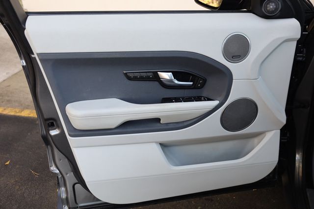 2015 Land Rover Range Rover Evoque 5dr Hatchback Pure Plus - 22961893 - 13