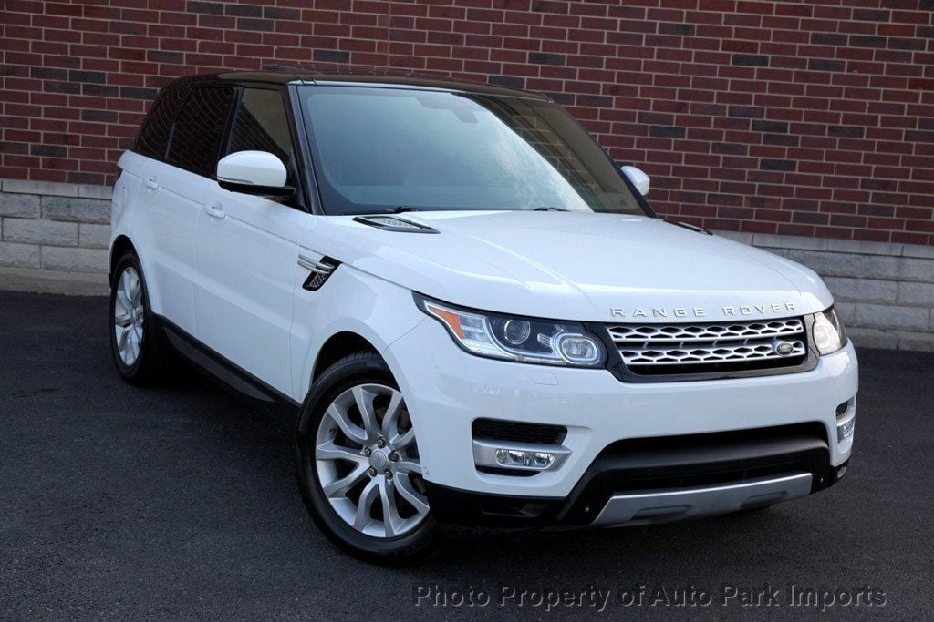 2015 Land Rover Range Rover Sport HSE photo 9