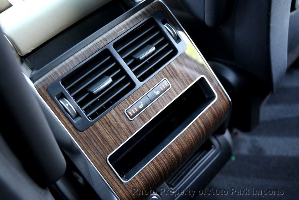 2015 Land Rover Range Rover Sport HSE photo 34
