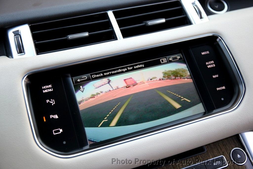 2015 Land Rover Range Rover Sport HSE photo 39
