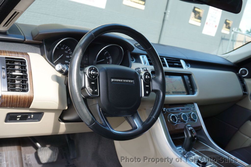 2015 Land Rover Range Rover Sport HSE photo 15