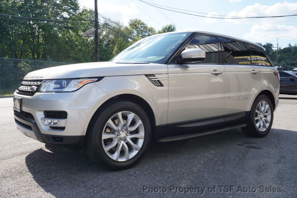 2015 Land Rover Range Rover Sport HSE photo 3