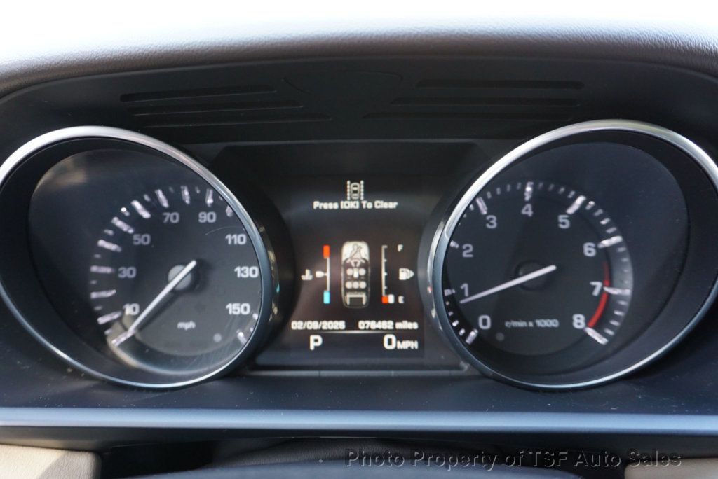 2015 Land Rover Range Rover Sport HSE photo 35