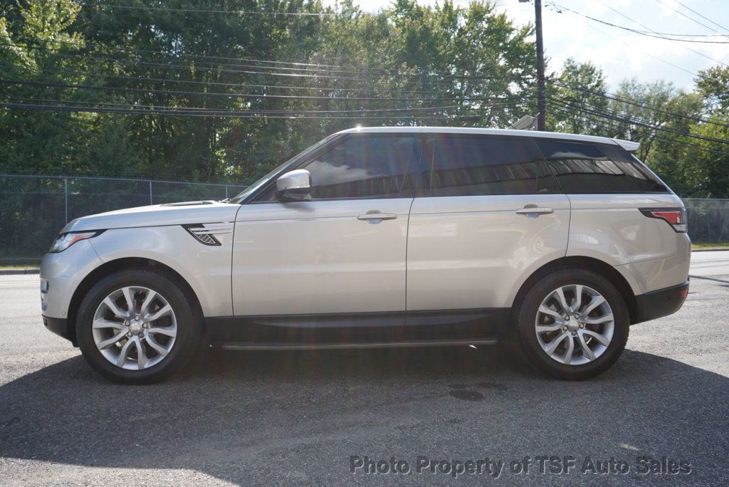 2015 Land Rover Range Rover Sport HSE photo 4