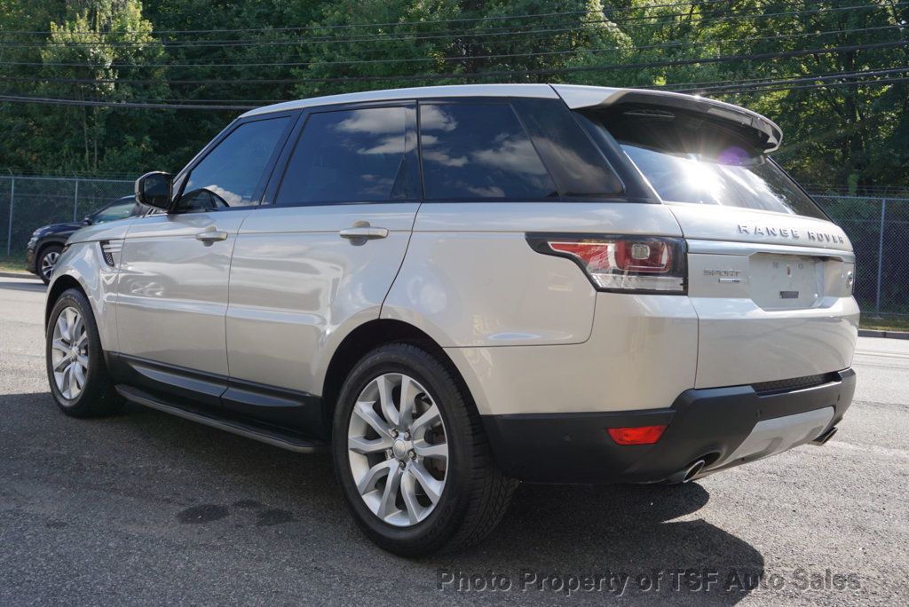 2015 Land Rover Range Rover Sport HSE photo 5