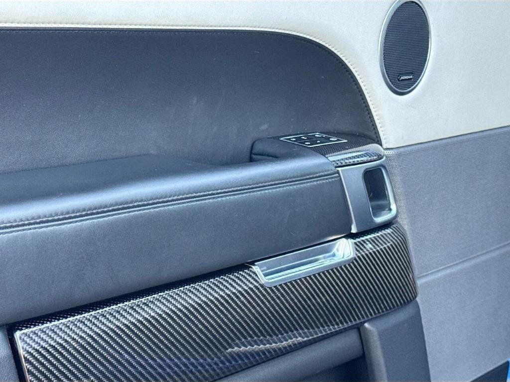 2015 Land Rover Range Rover Sport 4WD 4dr SVR - 22972218 - 17