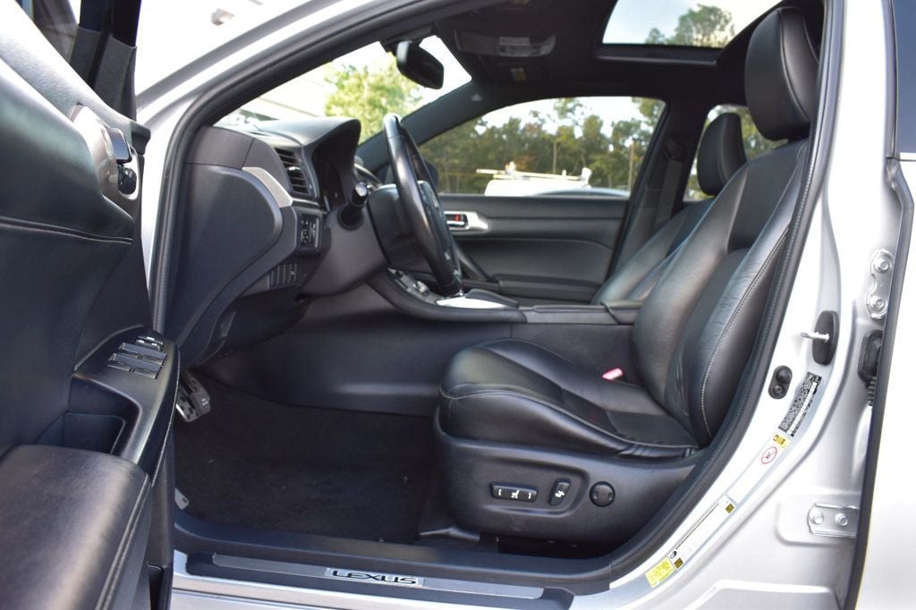 2015 Lexus CT 200h 5dr Sedan Hybrid - 22613622 - 12