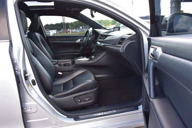 2015 Lexus CT 200h 5dr Sedan Hybrid - 22613622 - 15