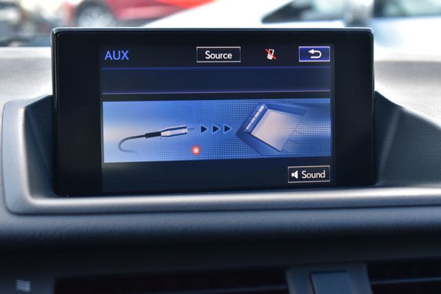 2015 Lexus CT 200h 5dr Sedan Hybrid - 22613622 - 36