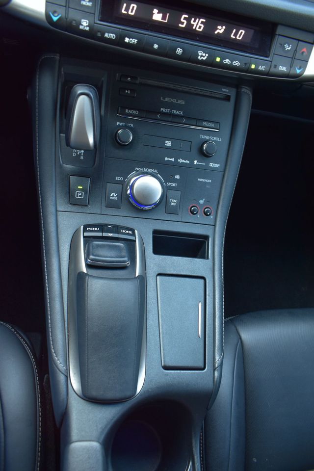 2015 Lexus CT 200h 5dr Sedan Hybrid - 22613622 - 48