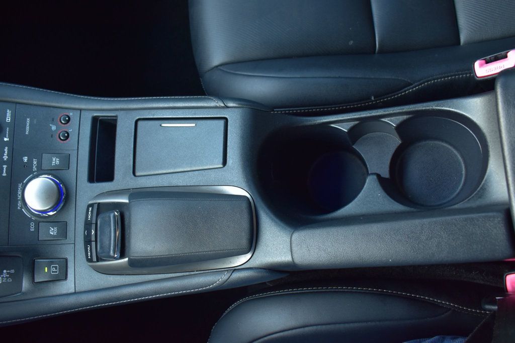 2015 Lexus CT 200h 5dr Sedan Hybrid - 22613622 - 49