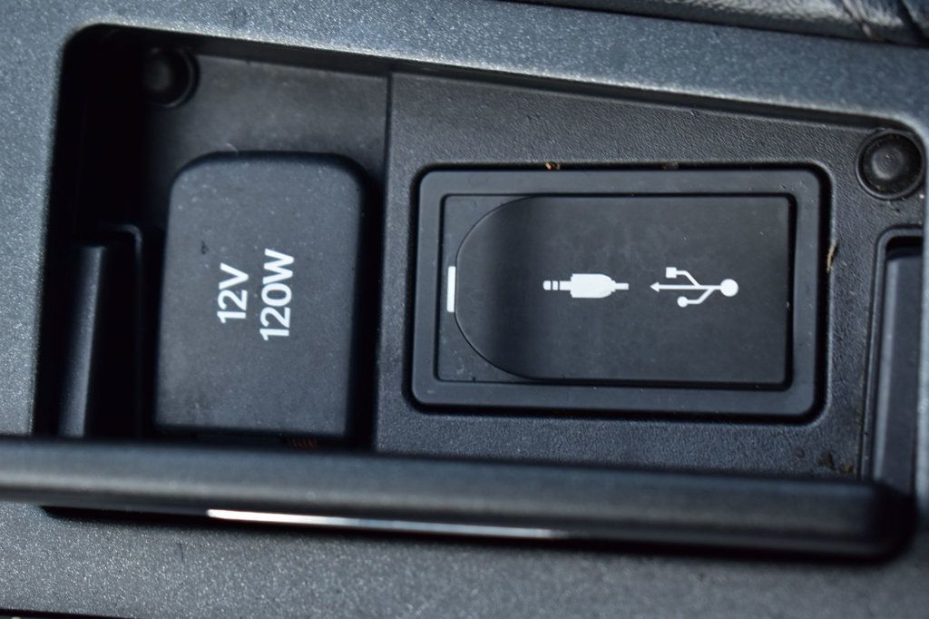 2015 Lexus CT 200h 5dr Sedan Hybrid - 22613622 - 52