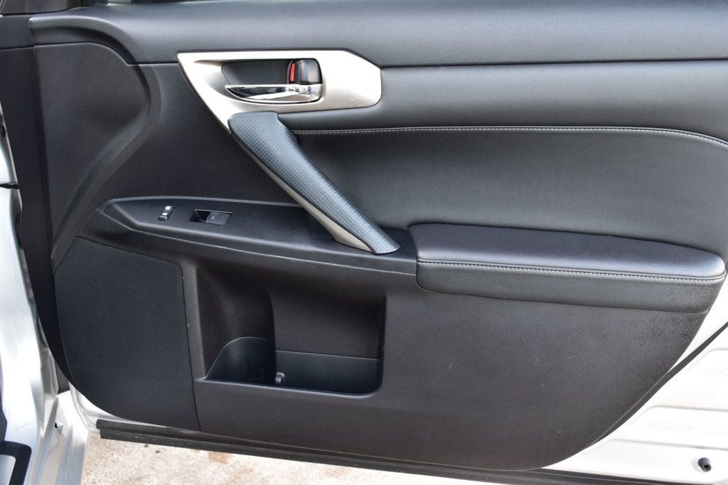 2015 Lexus CT 200h 5dr Sedan Hybrid - 22613622 - 56