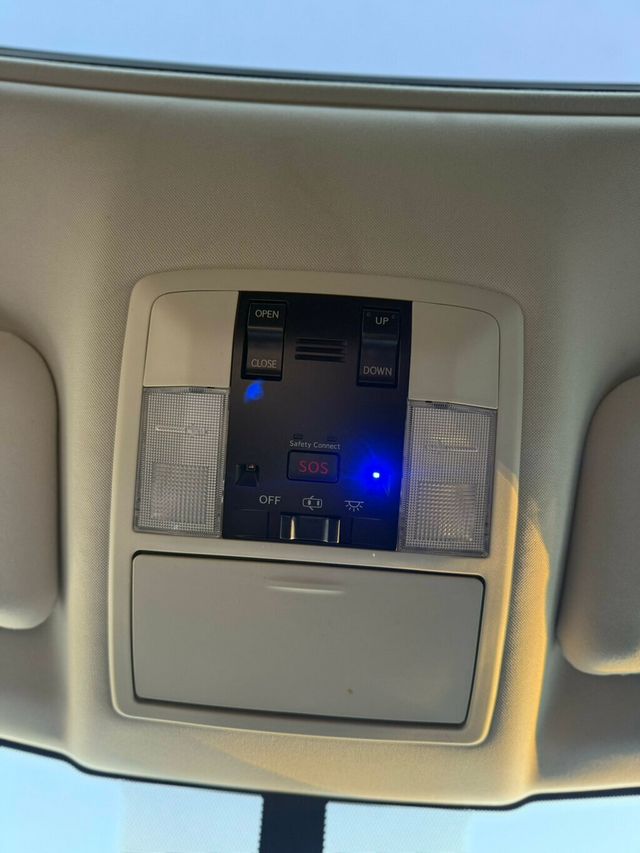 2015 Lexus CT 200h 5dr Sedan Hybrid - 22956286 - 19