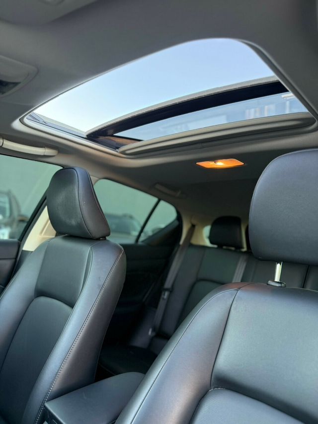 2015 Lexus CT 200h 5dr Sedan Hybrid - 22956286 - 20