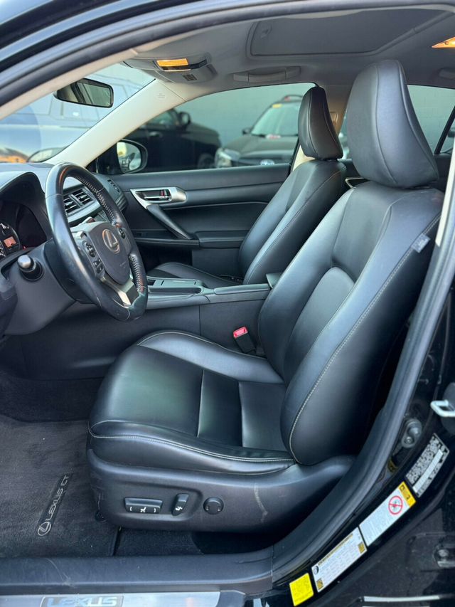 2015 Lexus CT 200h 5dr Sedan Hybrid - 22956286 - 6