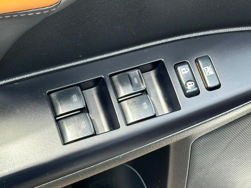 2015 Lexus CT 200h 5dr Sedan Hybrid - 22880871 - 10