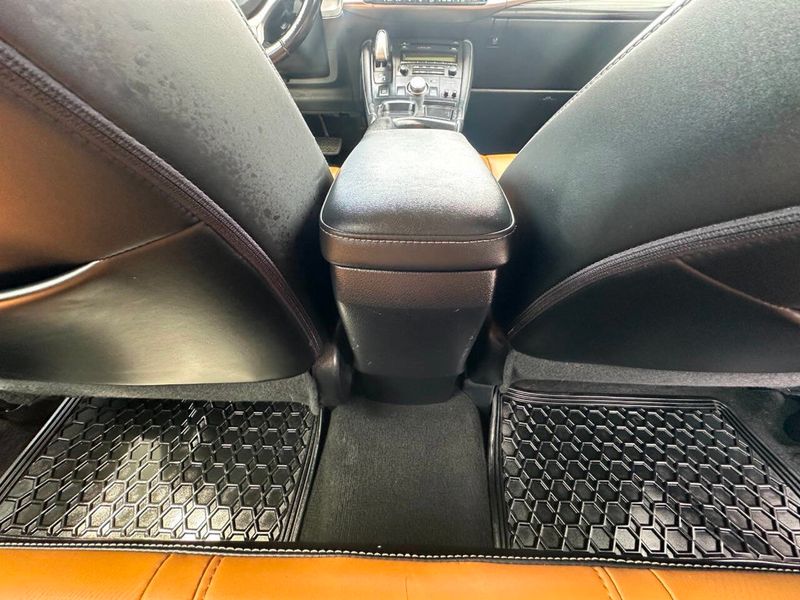 2015 Lexus CT 200h 5dr Sedan Hybrid - 22880871 - 19