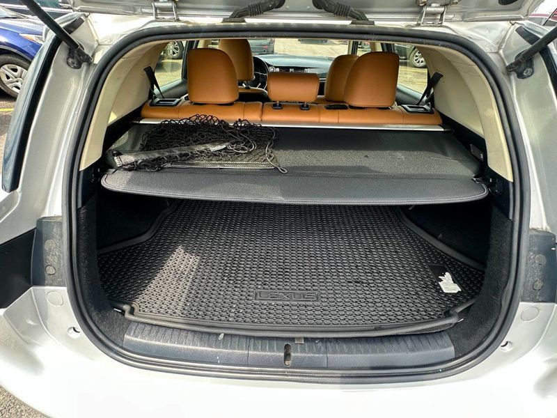 2015 Lexus CT 200h 5dr Sedan Hybrid - 22880871 - 5