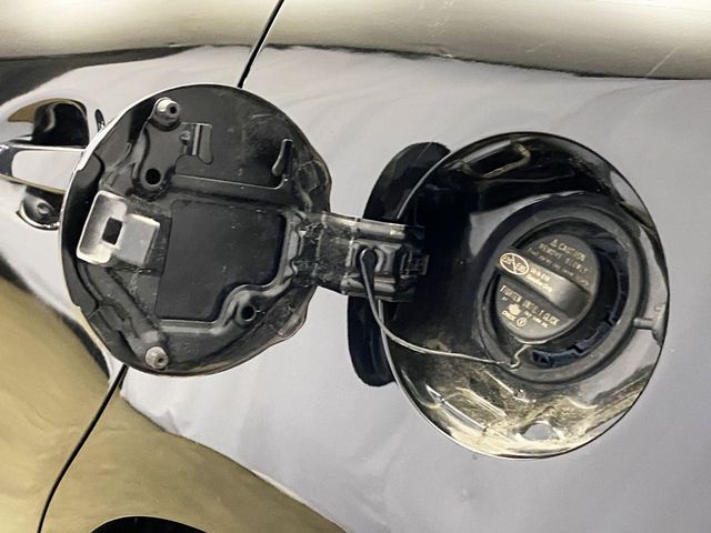 2015 Lexus CT 200h 5dr Sedan Hybrid - 22926152 - 17