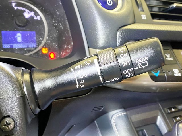 2015 Lexus CT 200h 5dr Sedan Hybrid - 22926152 - 29