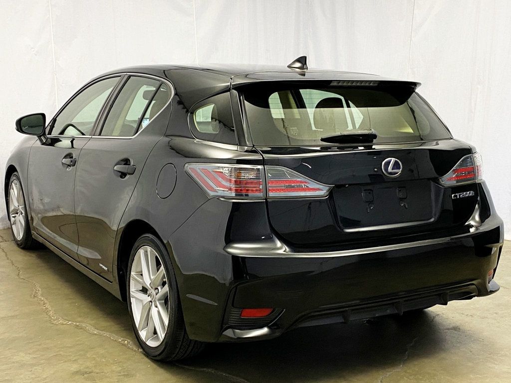 2015 Lexus CT 200h 5dr Sedan Hybrid - 22926152 - 3