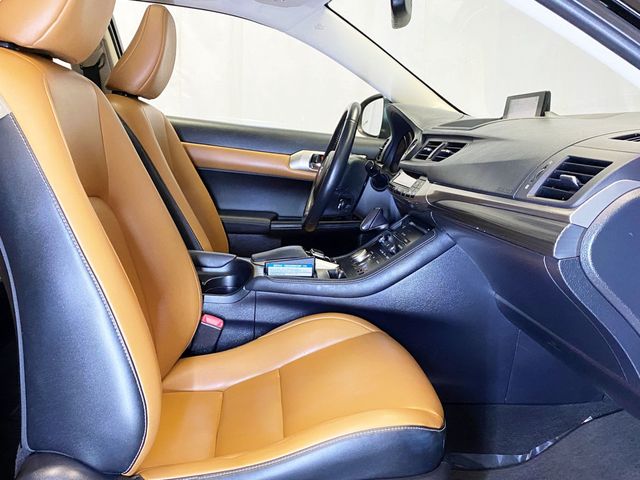 2015 Lexus CT 200h 5dr Sedan Hybrid - 22926152 - 44