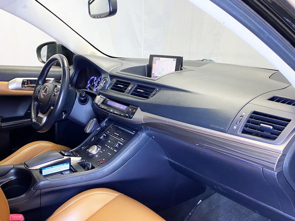 2015 Lexus CT 200h 5dr Sedan Hybrid - 22926152 - 47