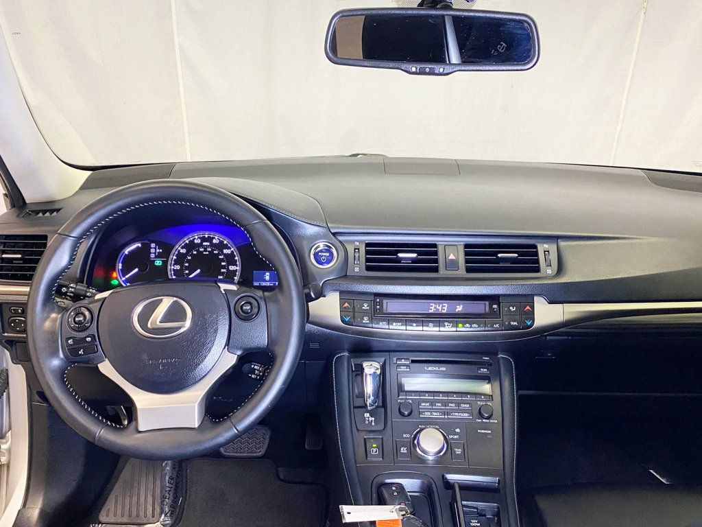 2015 Lexus CT 200h 5dr Sedan Hybrid - 22928331 - 43