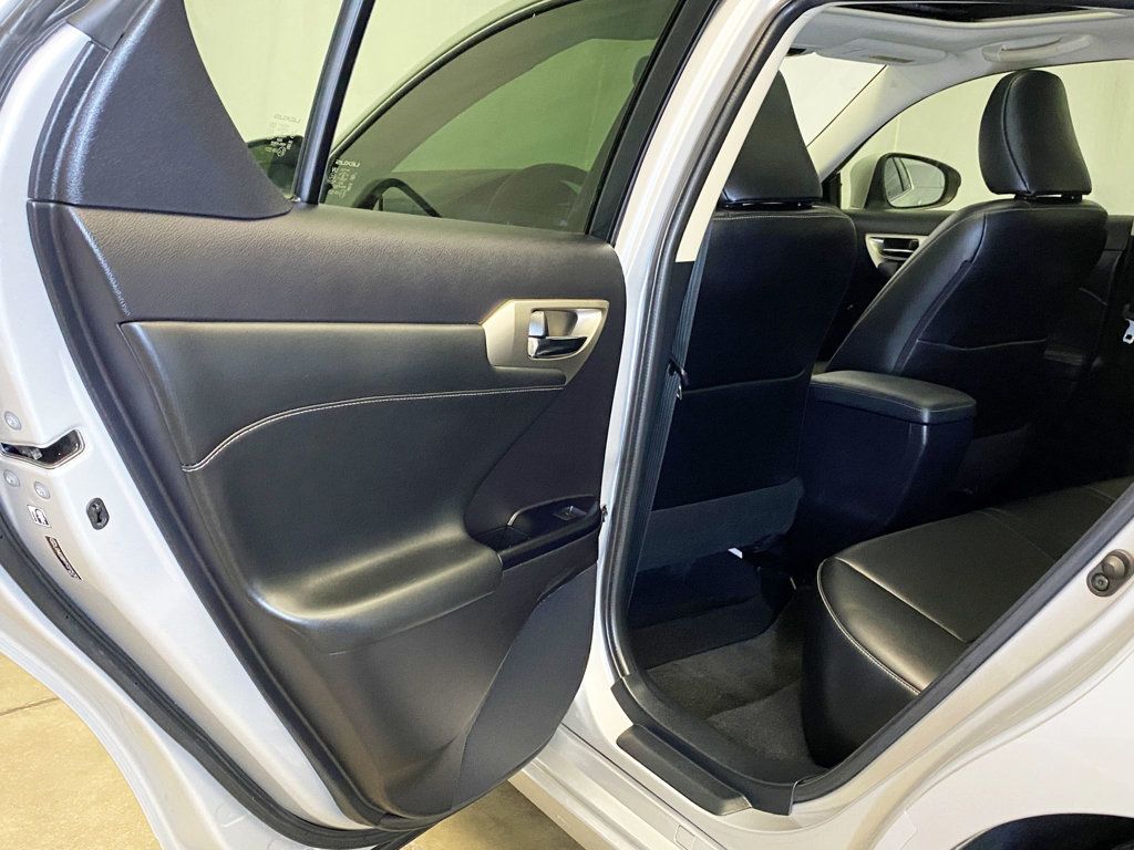 2015 Lexus CT 200h 5dr Sedan Hybrid - 22928331 - 47