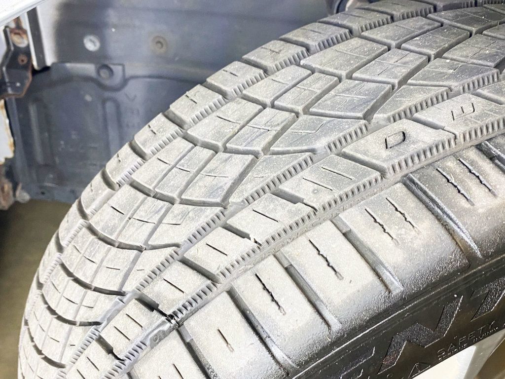 2015 Lexus CT 200h 5dr Sedan Hybrid - 22928331 - 59