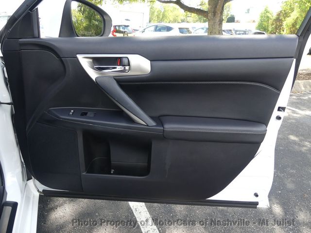 2015 Lexus CT 200h 5dr Sedan Hybrid - 23085131 - 16