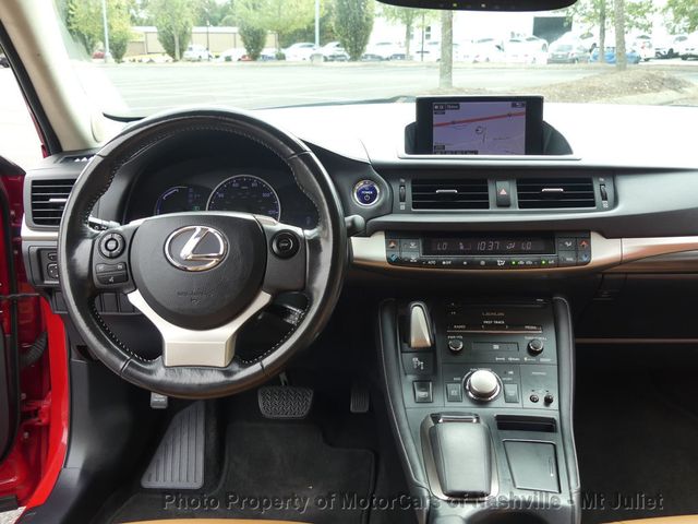 2015 Lexus CT 200h 5dr Sedan Hybrid - 23085132 - 30
