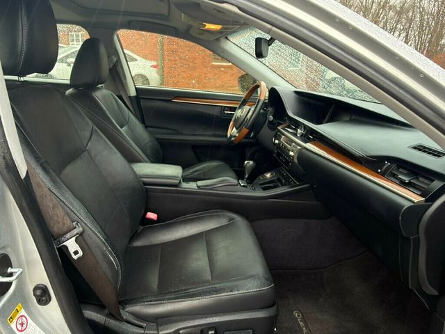 2015 Lexus ES 300h 4dr Sedan Hybrid - 22960995 - 24