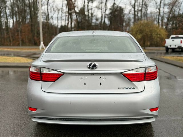 2015 Lexus ES 300h 4dr Sedan Hybrid - 22960995 - 4