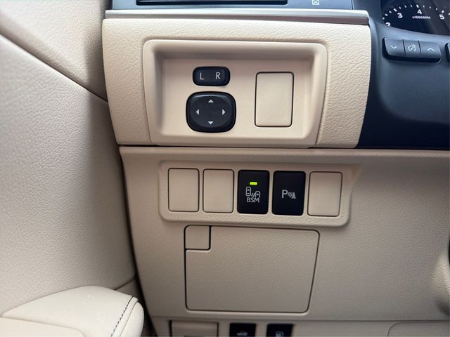 2015 Lexus ES 350 4dr Sedan - 22990501 - 16