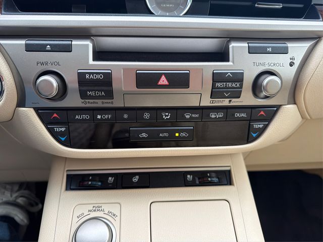 2015 Lexus ES 350 4dr Sedan - 22990501 - 30