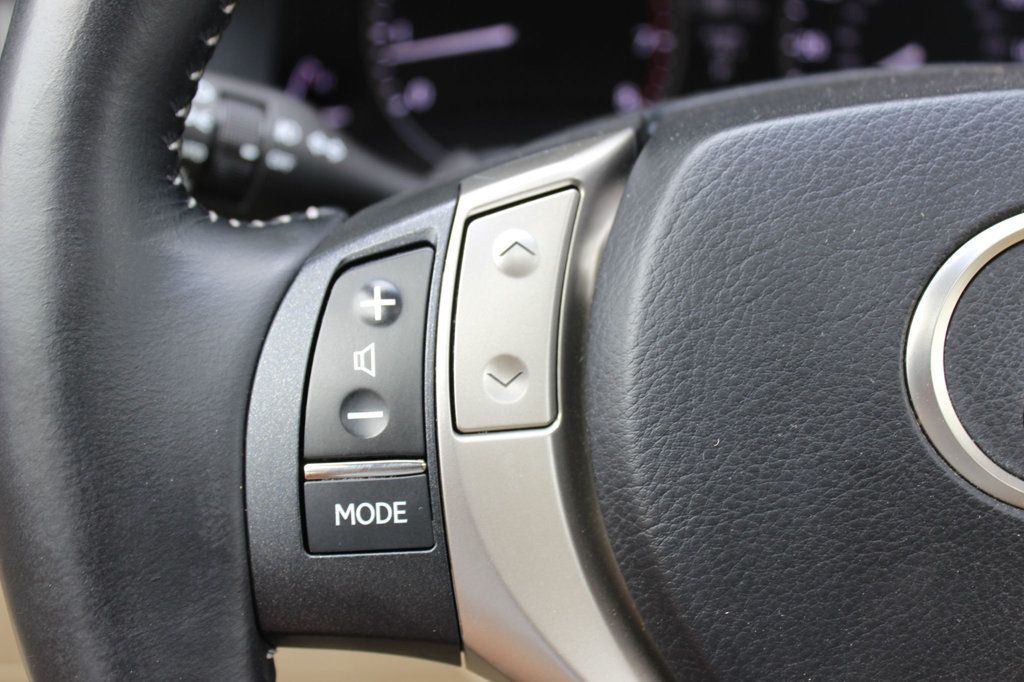 2015 Lexus ES 350 4dr Sedan - 23027427 - 16