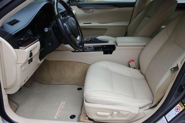 2015 Lexus ES 350 4dr Sedan - 23027427 - 19