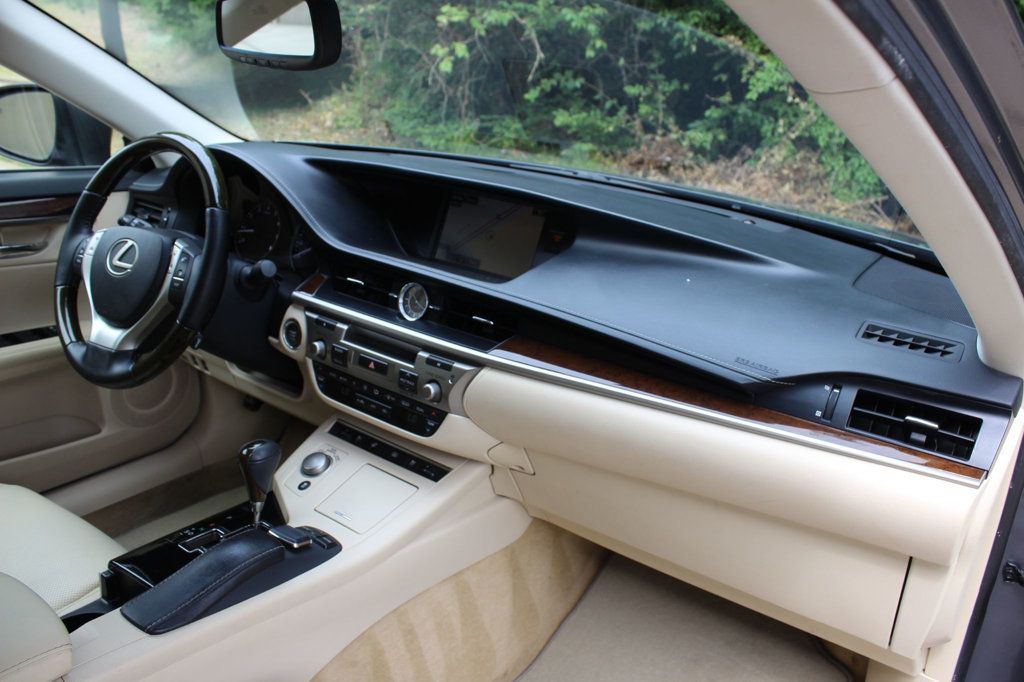 2015 Lexus ES 350 4dr Sedan - 23027427 - 21